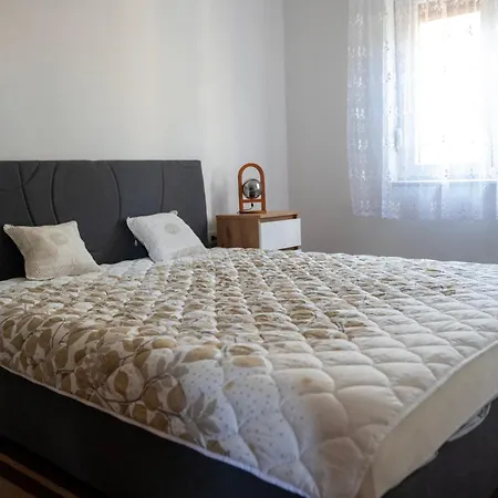 Διαμέρισμα Spacious Family - 2 Bedrooms & Private Garage